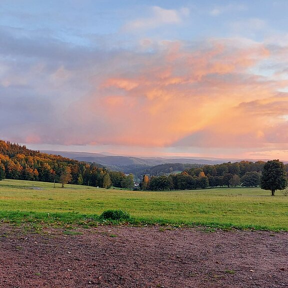 Sonnenuntergang am Knüllfeld  